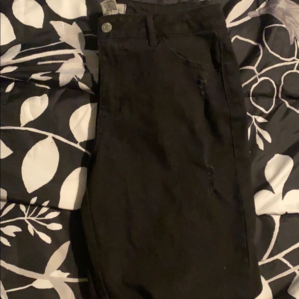 Black ripped jean joggers!